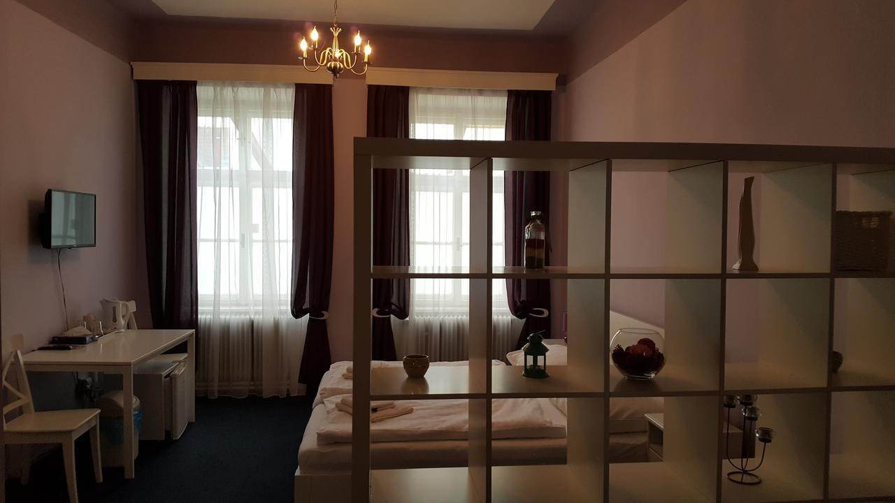 Hotel Penzion U Lucerny Jindřichŭv Hradec Esterno foto